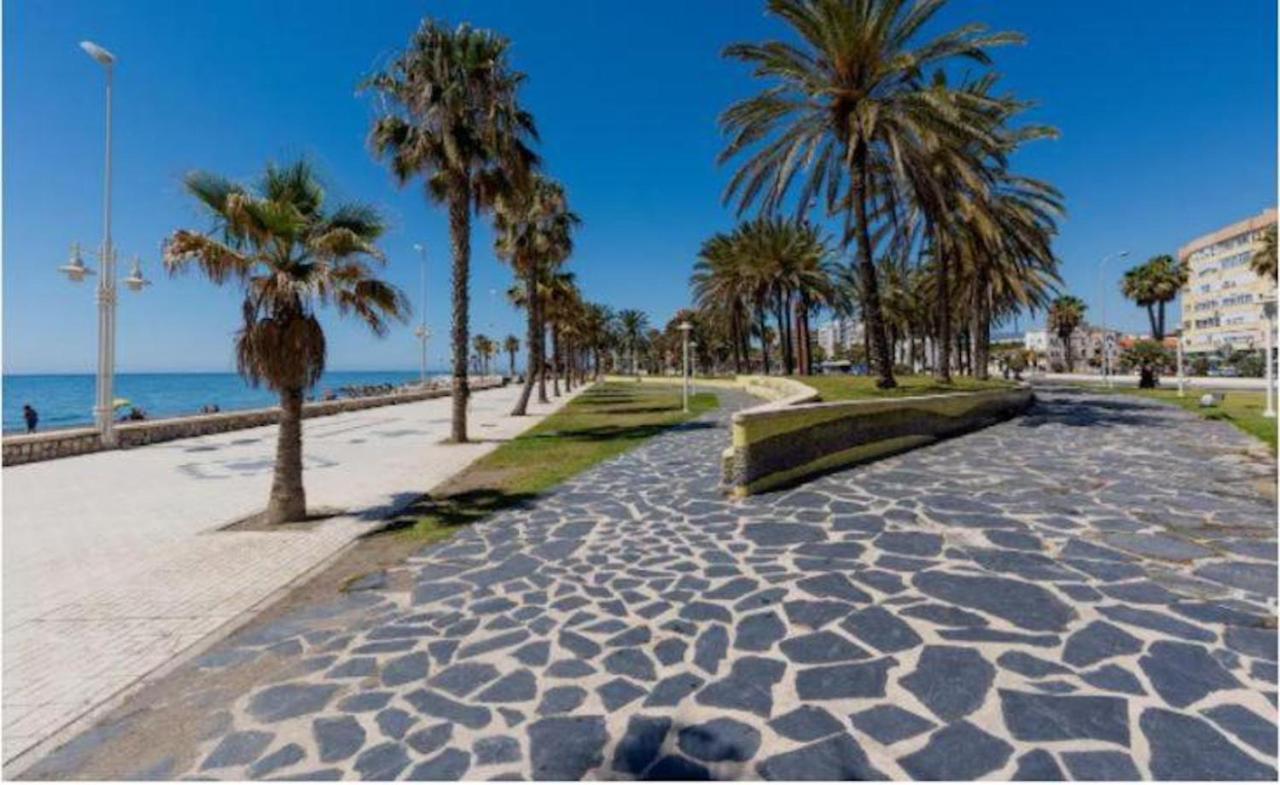 Holidays2Malaga Tomas De Echeverria 150 Mts To Beach & High Speed Wifi & Parking Appartement Buitenkant foto